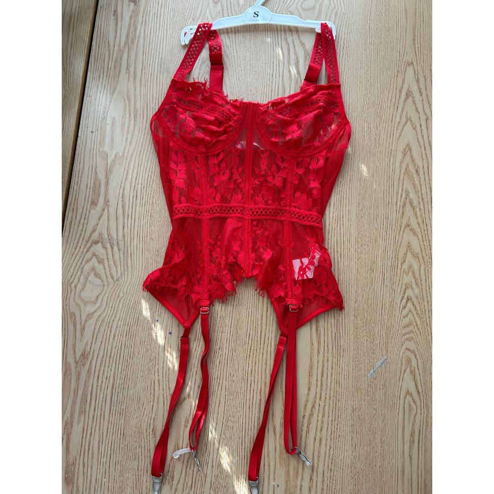 New Women’s Avid Love 1pc Lingerie Sheer Bodysuit with Garter’s Red size Small